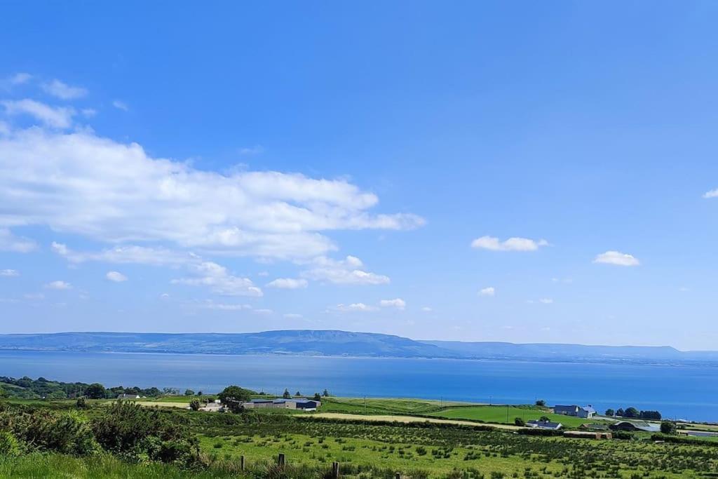 Holiday home Tullyally's View